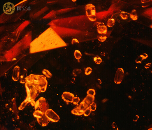 天然アルマンディン　ガーネット